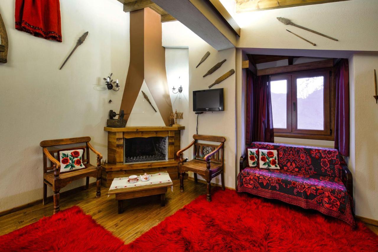 Hotel Teloneio Plaka  エクステリア 写真