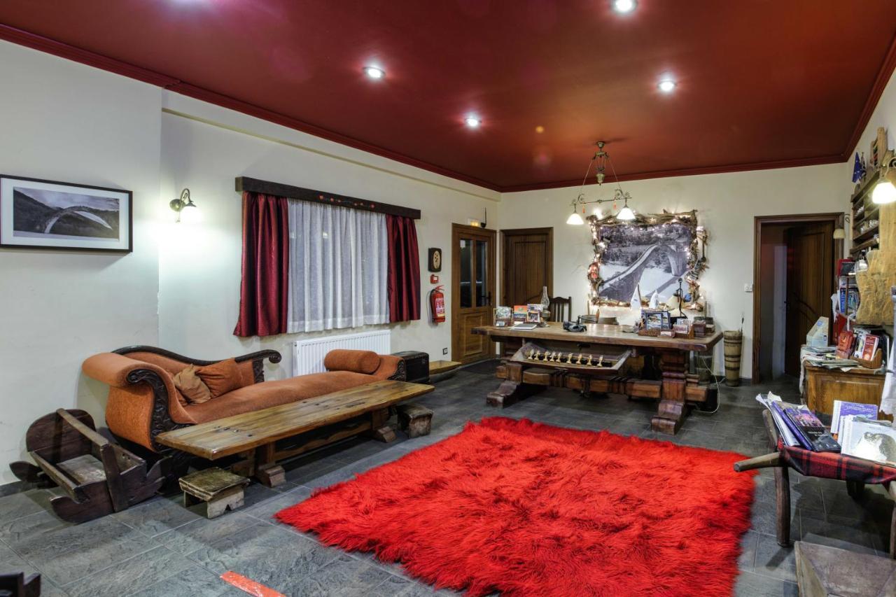 Hotel Teloneio Plaka  エクステリア 写真