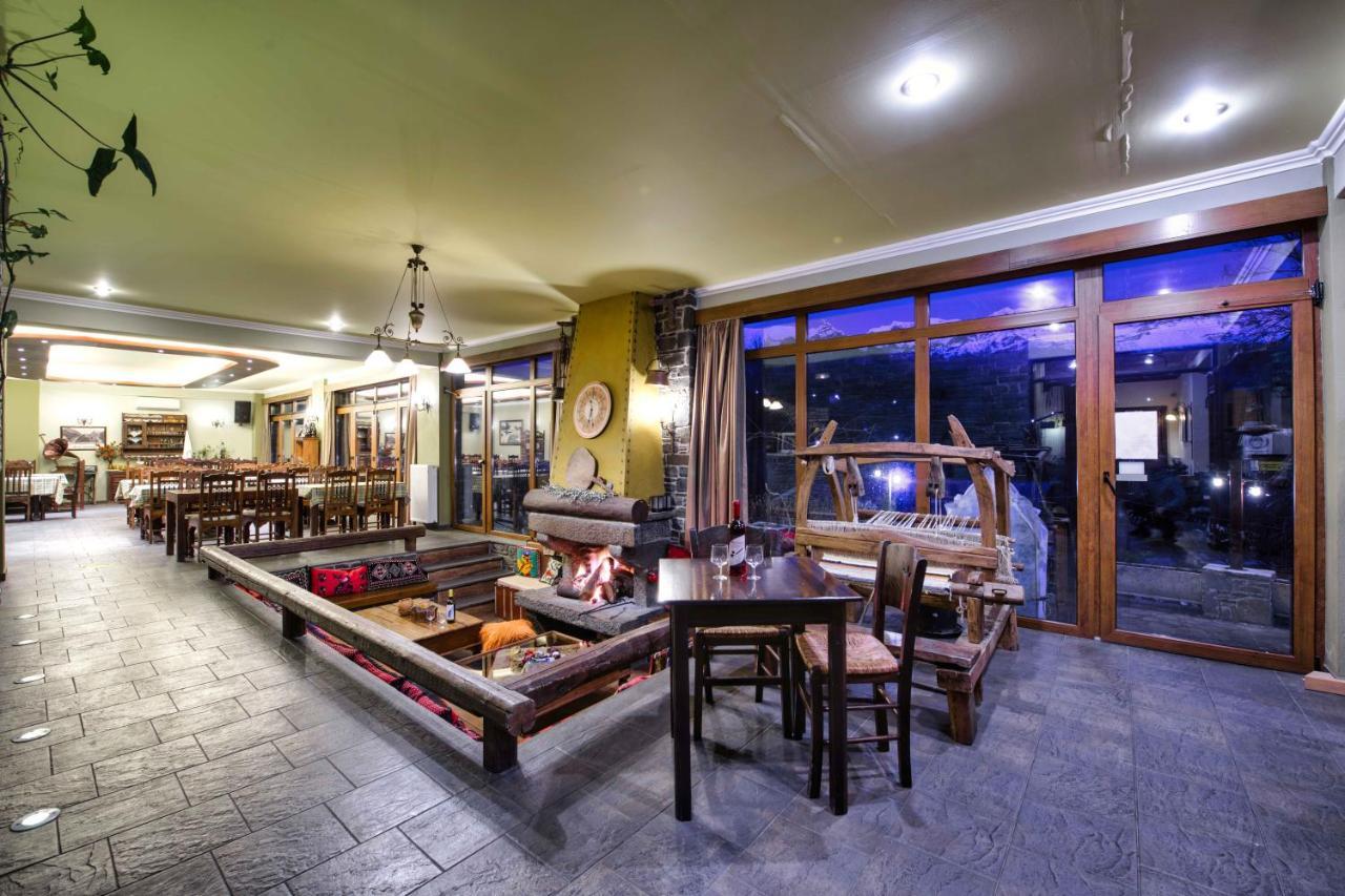 Hotel Teloneio Plaka  エクステリア 写真