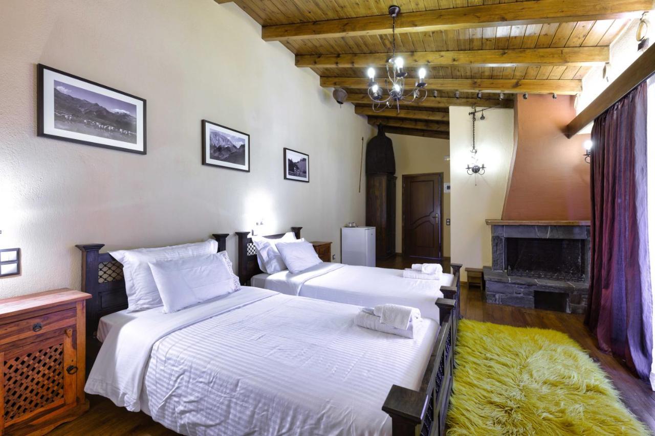 Hotel Teloneio Plaka  エクステリア 写真